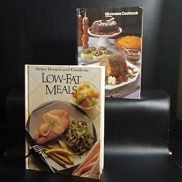 Cookbooks - Picture 1 of 12